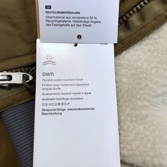 The North Face NWT Quilted Cuchillo Insulated Vest Men XL - Picture 12 of 14